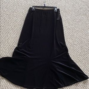 New Black velvet long skirt.